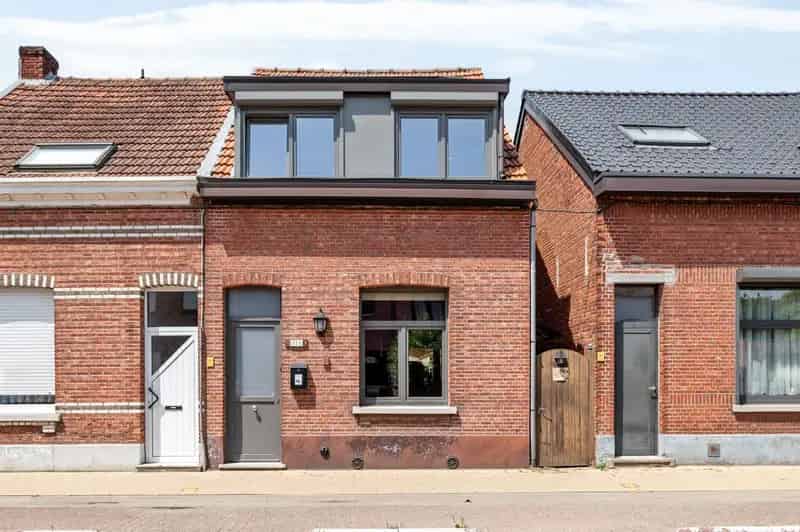 Goed onderhouden gezinswoning met ruime tuin