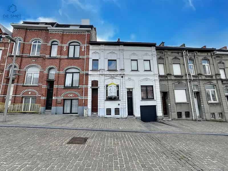 Te renoveren woning met 2 slaapkamers, terras én tuin hartje Geraardsbergen