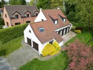 Huis te Koop Nijvel - 4 Slaapkamers, Grote Tuin, Garage