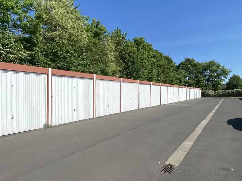 Garage te Huur Meulebeke Centrum Automatische Poort