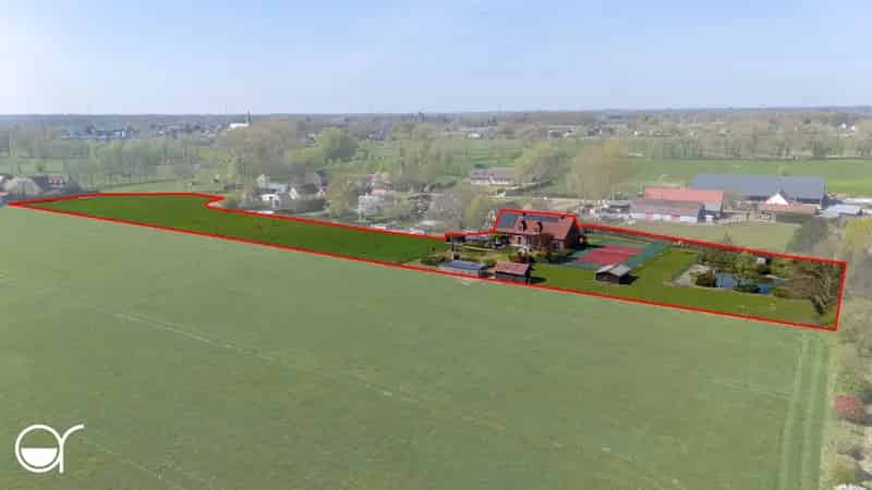 Unieke landelijke villa gelegen in Merendree op 14.260m²
