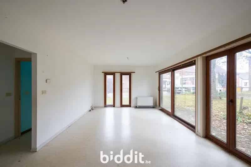TE RENOVEREN APPARTEMENT