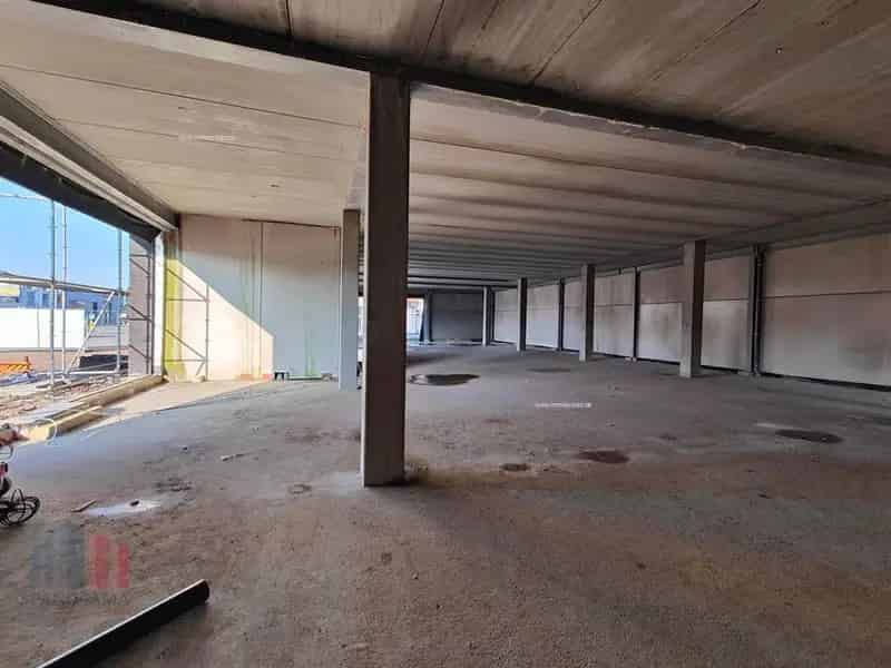 Nieuwbouw handelspand te huur in Zedelgem