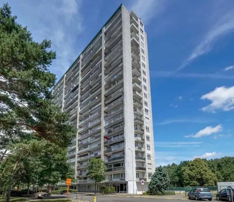 Zonovergoten appartement met prachtig uitzicht over Genk