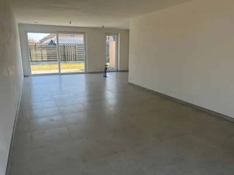 Nieuwbouwwoning op rustige ligging te Sijsele