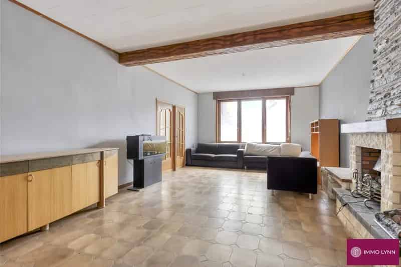 Huis te koop Erps-Kwerps: Ruime woning met atelier en garage
