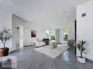 Villa te koop Saint Denis 180m2 3 slaapkamers tuin
