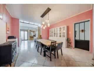 Huis te koop - Châtelet VBD22986