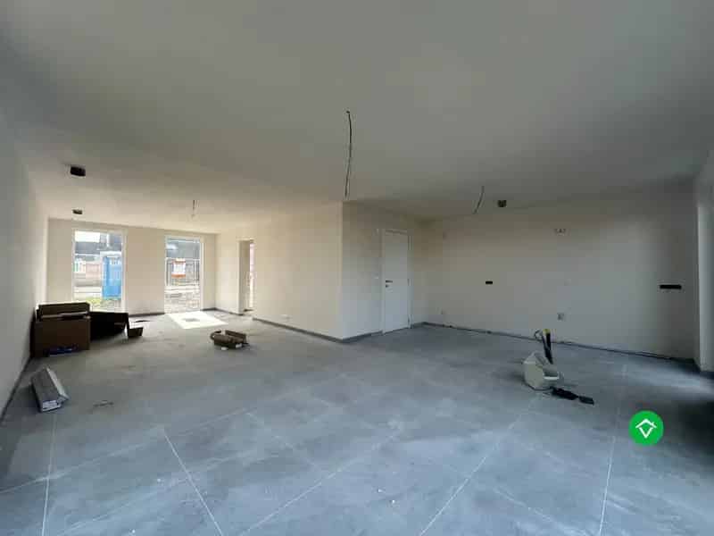 Halfopen nieuwbouwwoning met 3 slaapkamers te Koekelare