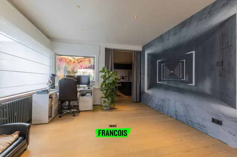 Charmante halfopen woning te koop in Kluisbergen!