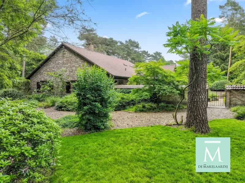 Huis te huur: Prachtige villa met tuin en zwembad