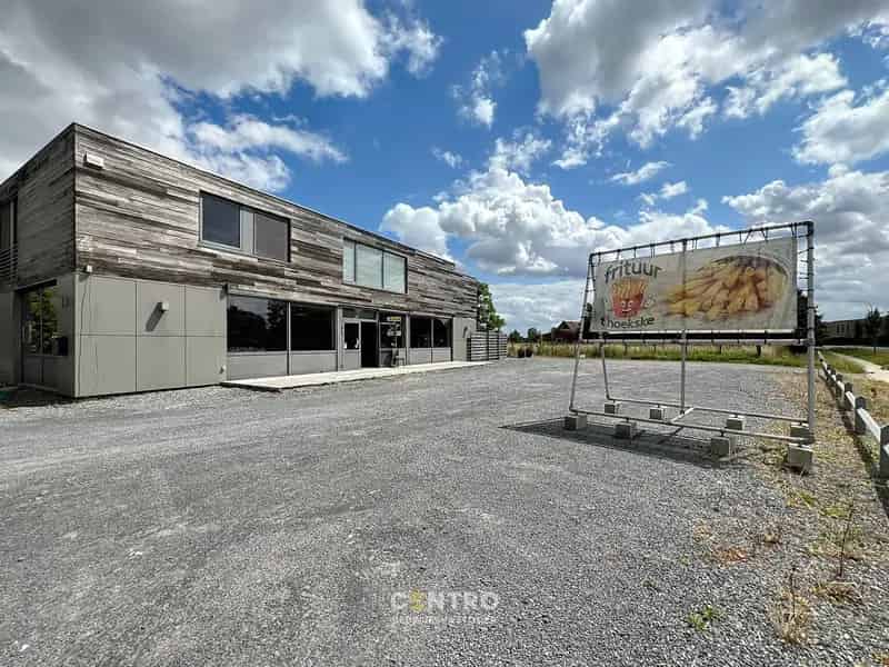 HORECAPAND (frituur, broodjeszaak, restaurant, tearoom, etc.) mét gunstig EPC op COMMERCIËLE zichtlocatie te TIELT!