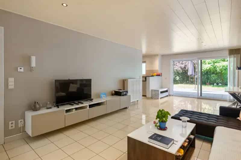 GLVL APP 90m2 met 2 SLK, tuin en autostaanplaats