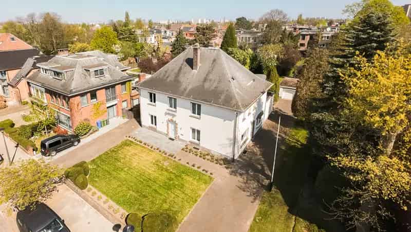 Statige Villa met Zwembad te Hoboken