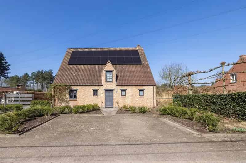 Instapklare open bebouwing met tunwoning te Geel