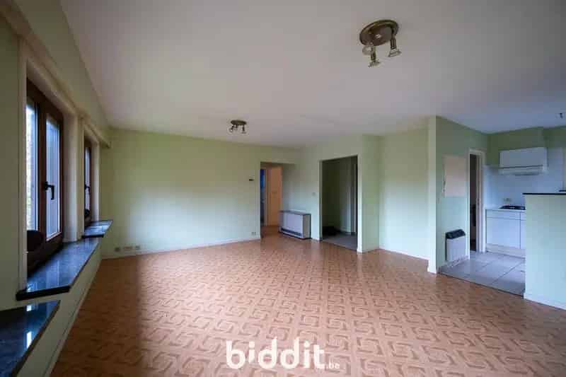 TE RENOVEREN APPARTEMENT