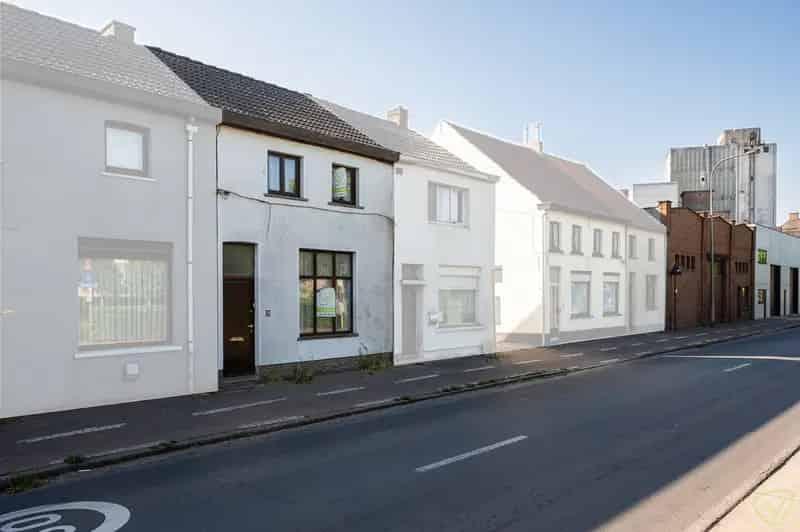 Huis te huur Eeklo: renovatieproject met potentieel
