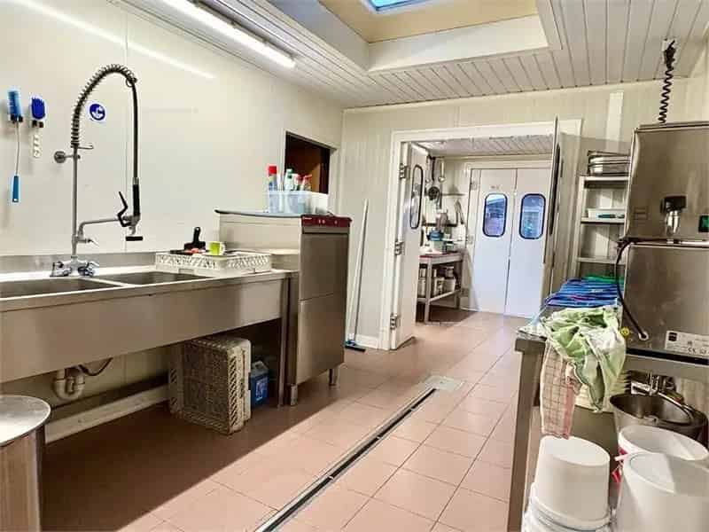 Handelspand te huur Kuurne