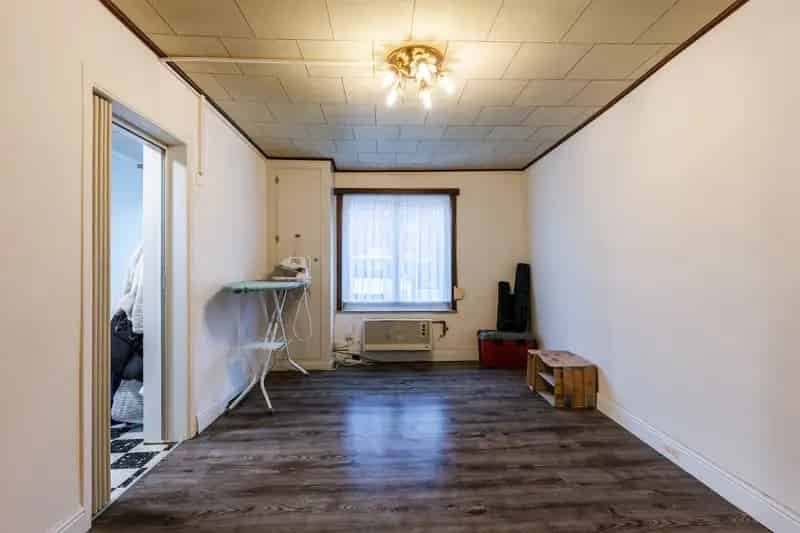 Huis te huur Eeklo: 3 slaapkamers, 2 badkamers, garage