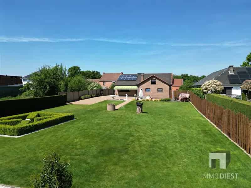 Gelijkvloerse woning op 25a 72ca