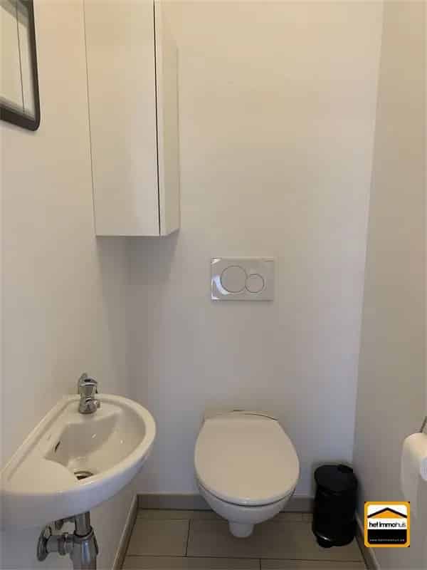 Appartement te huur Kortessem: 2 slaapkamers, groot terras en 2 autostaanplaatsen