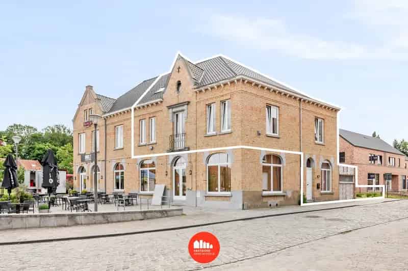 Woning op het dorpsplein in Kemmel.