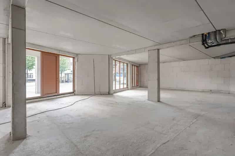 Een knappe commerciële ruimte van +/- 280 m² in het centrum