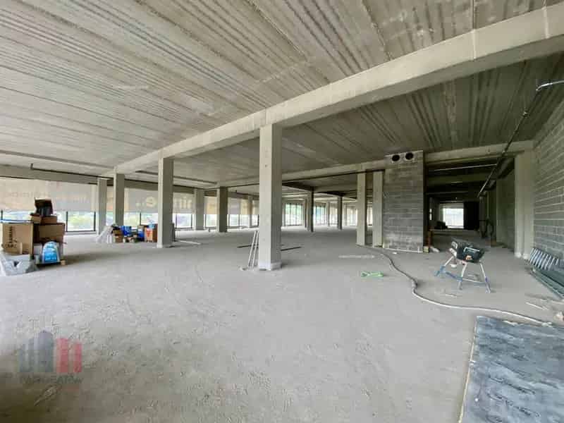 Nieuwbouw handelspand te huur in Otax Veurne