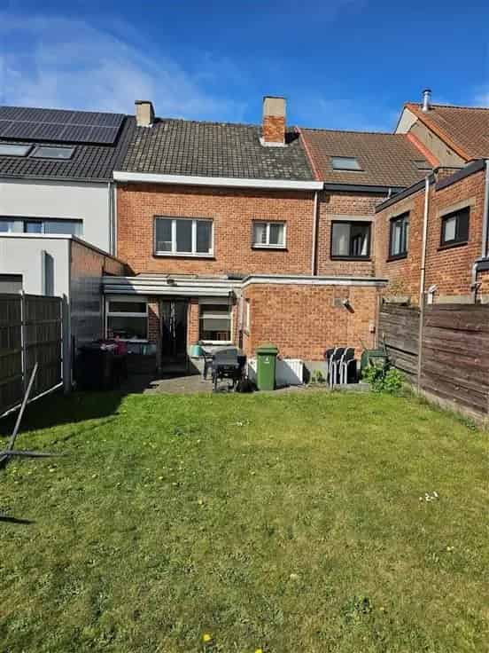Huis Te Koop 3 slaapkamers Grote Tuin Te Renoveren