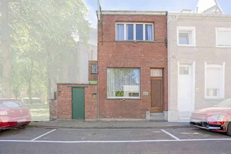Te renoveren huis te koop in Niel met 3 slaapkamers