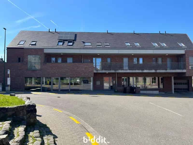 LOT 17: OVERDEKTE AUTOSTAANPLAATS NR. 14