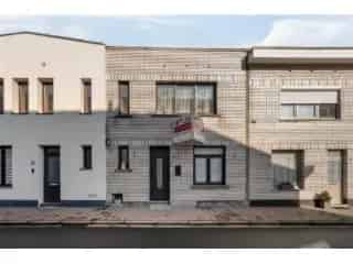 Huis te Koop Antwerpen 4 slaapkamers gerenoveerd