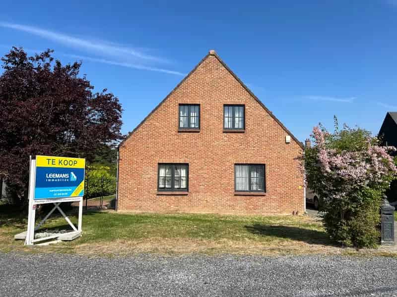 UITZONDERLIJKE VILLA MET APARTE STUDIO TE KOOP OP TOPLOCATIE