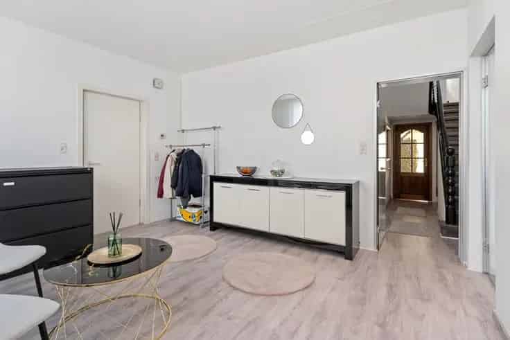 Huis te Koop Meerbeke: Ruime woning 3 slaapkamers grote tuin garage