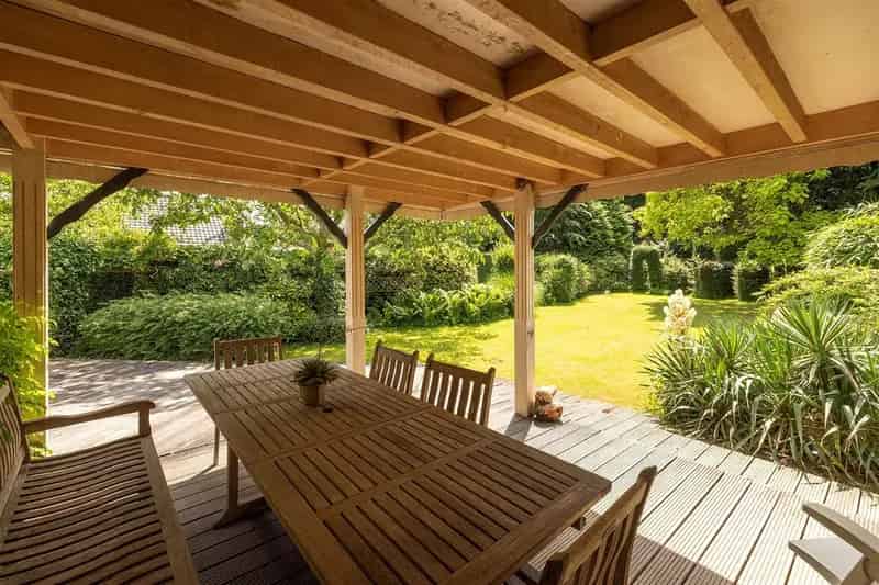 Instapklare woning 3 slpk woning op circa 21a 45ca