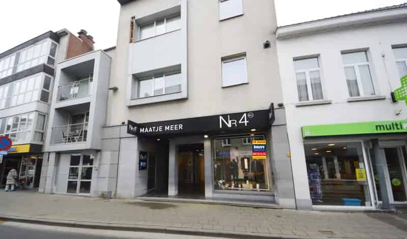 UNIEKE COMMERCIËLE OPP. 630 M2 MET PARKING NAAST ZEEMAN EN MULTIPHARMA