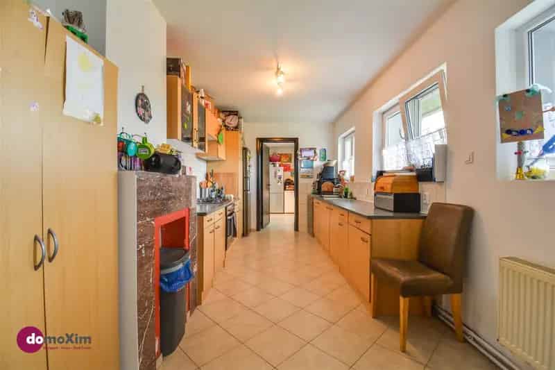 Centraal gelegen woning met 4 slaapkamers en grote tuin