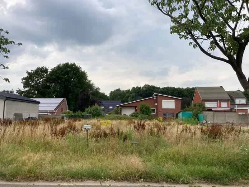 Uitzonderlijk, rustig gelegen bouwgrond van ca. 930 m².