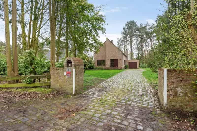 Karaktervolle open bebouwing (186m²) op ruim perceel!