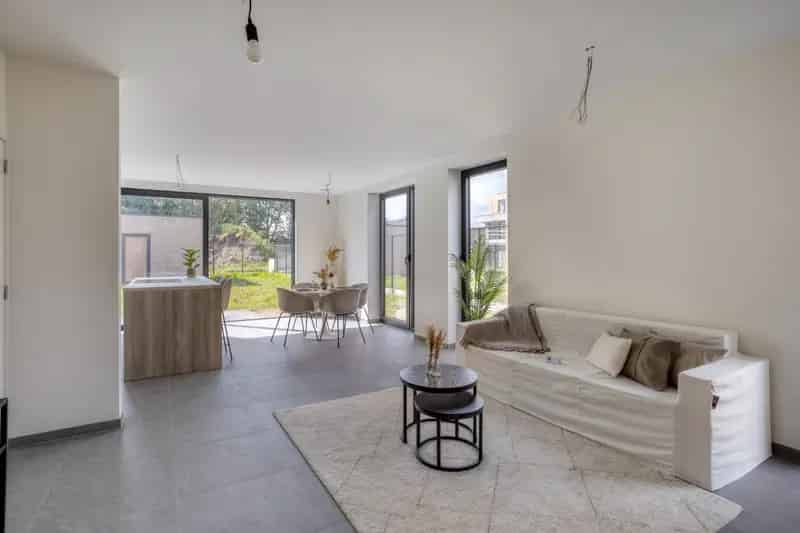 Instapklare nieuwbouw - modelwoning te koop - snel beschikbaar