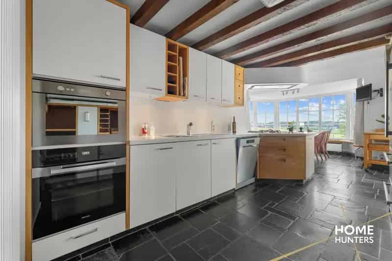 Exclusieve villa met gastenverblijf en panoramische zichten