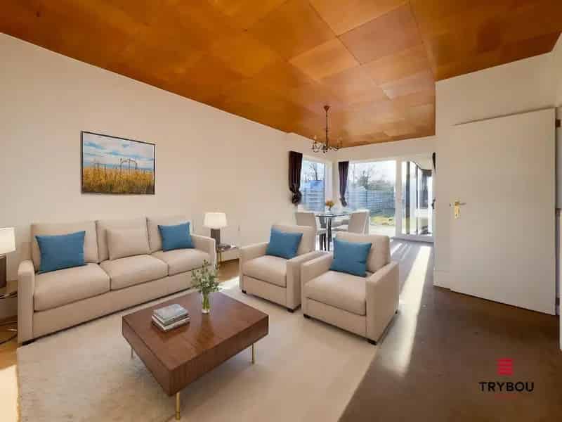 Te renoveren woning met bijgebouw op ruime perceel van 1273m²