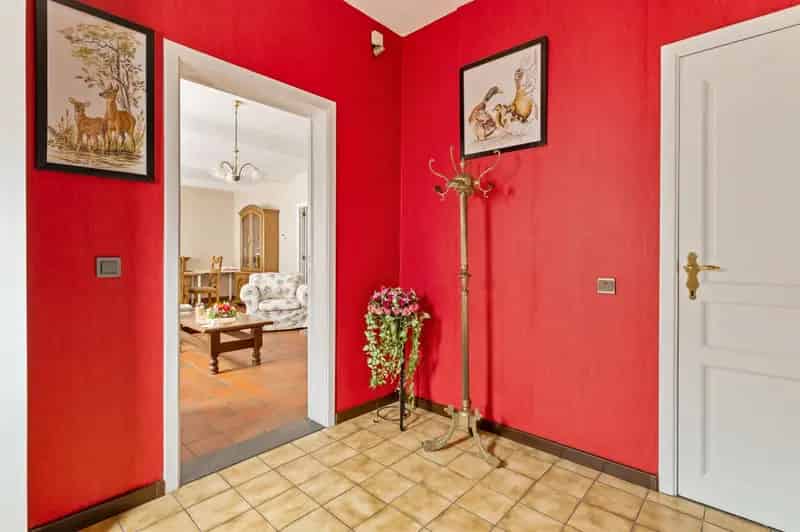 Te renoveren HOB met magazijn!