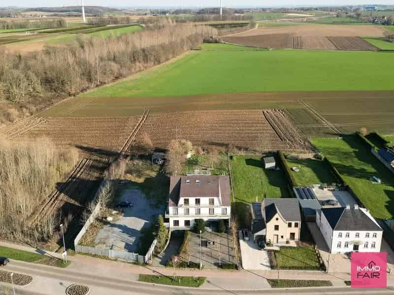 Polyvalent hotel op perceel van 2755 m²