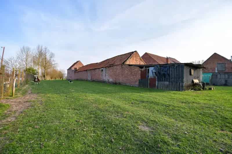 | IN OPTIE NA 3 WEKEN -  COMPROMIS IN OPMAAK | IDYLLISCH GELEGEN WONING met WEILAND & UITGESTREKT ZICHT op 7799 m²