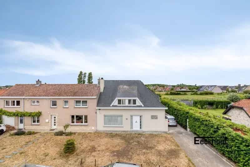 Rustig gelegen half open bebouwing vlakbij natuurgebied "De Heide"
