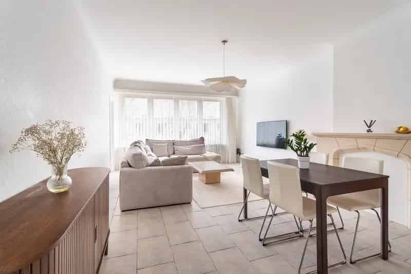 Gerenoveerd 2-slaapkamerappartement te huur nabij Park Den Brandt