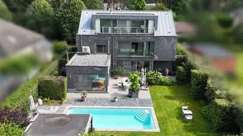 Exclusieve moderne villa van 389m² met openluchtzwembad