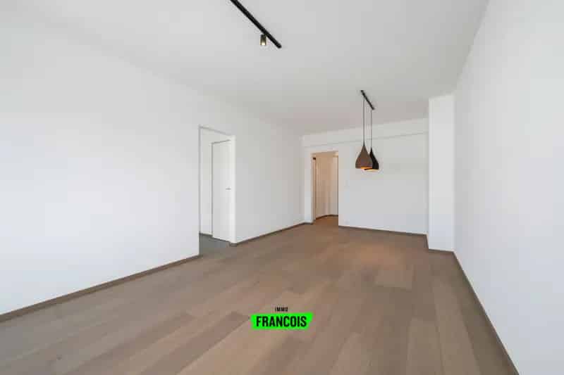Gerenoveerd appartement (2slpk) in centrum Oostende