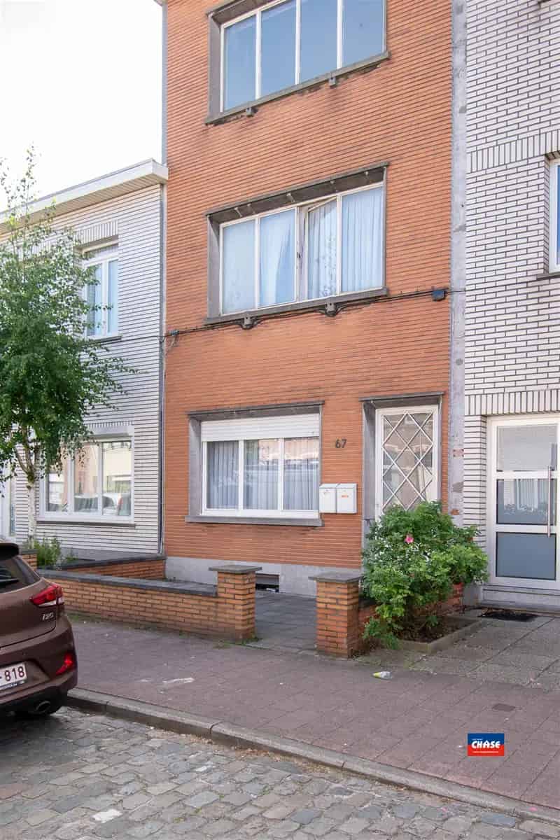 Te renoveren Rijwoning met 4-5 slaapkamers Antwerpen
